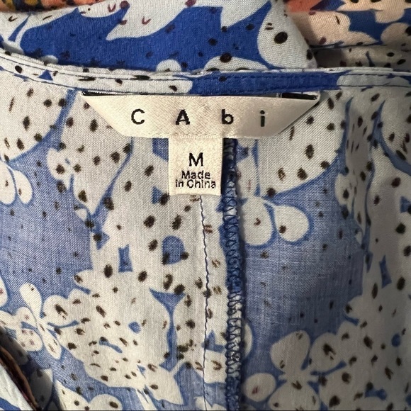 CABI Ombré Printed Top - Picture 6 of 6